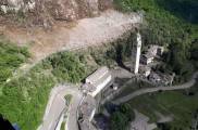 Оползень, накрывший церковь, не повредил древний памятник архитектуры в Италии (Видео) 0