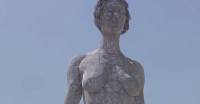 Власти Вашингтона запретили установку 14-ти метровой статуи обнажённой женщины в столице США. (Видео) 1