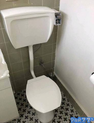 Австралийский домовладелец установил счётчик на слив унитаза для оплаты канализации.