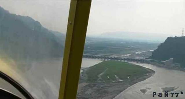 Пассажир небольшого самолёта пережил не самые приятные моменты в своей жизни, когда, пролетая над городом Тайчжун​, у летательного аппарата перестал работать двигатель.