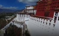 300 волонтёров, используя 92 тонны краски, за 9 дней перекрасили древний тибетский дворец. (Видео) 2
