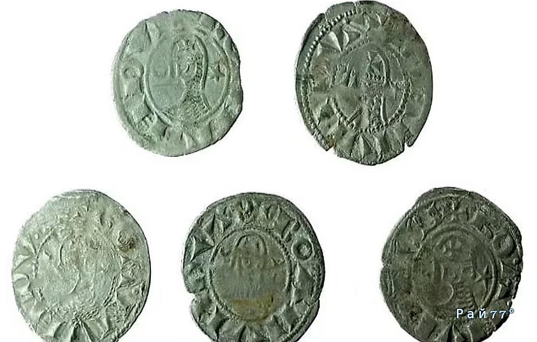 Нумизмат купил древние монеты и закопал в поле, чтобы прославиться, но чуть не изменил историю Британии