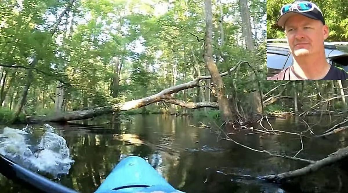 Каякер, сплавляясь по реке, чуть не стал добычей аллигатора в США