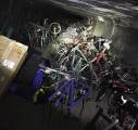 Таинственный бункер с 1000 похищенными велосипедами обнаружили в Калифорнии. (Видео) 0