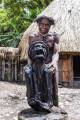 Немецкий турист прожил неделю в обществе дикарей в индонезийском племени Дани. 3