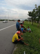 Семеро рабочих сделали последнюю фотографию перед крушением грузовика (Видео) 3