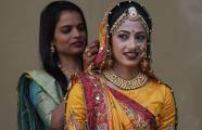 Традиционная массовая свадьба была организована в индийском штате Гуджарат. (Видео) 4