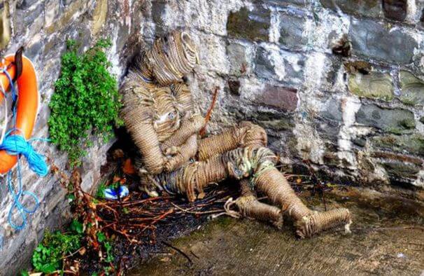 Странная мумия была обнаружена под мостом в Бристоле. (Видео)