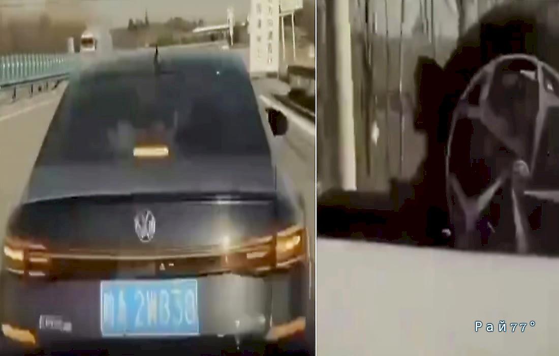 Автомобилист не стал тормозить и отправил в кювет легковушку: видео