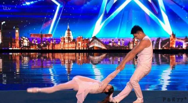 Китайские танцоры поразили жюри конкурса «Britain's Got Talent» («Минута славы») своей невероятной гибкостью. (Видео)