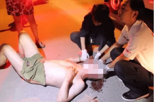 Британский турист, дорвавшись до «запретного плода», упал с балкона публичного дома в Тайланде. (Видео)