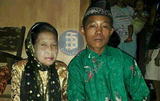 71-летняя индонезийка и 16-летний подросток готовы покончить с жизнью друг без друга. (Видео)