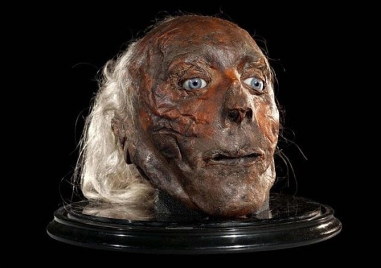 Мумифицированную голову британского учёного, умершего в 1832 году выставили на обозрение в университете Лондона