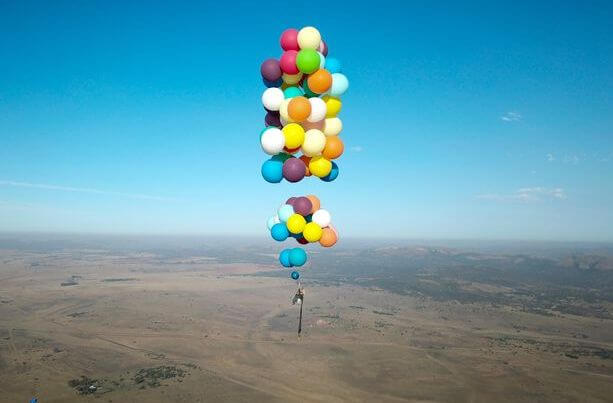 Британский авантюрист пролетел на воздушных шарах над Южной Африкой. (Видео)