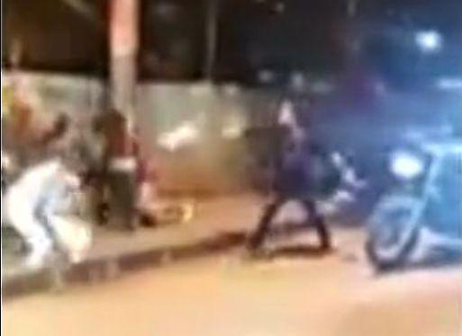 В Мексике объявили в розыск мотоциклистку-киллера, расстрелявшую пятерых мужчин