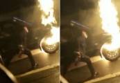 Китайский автовладелец попытался силой своих лёгких потушить загоревшийся автомобиль (Видео)