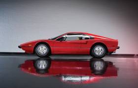Американский коллекционер выставит на аукционе Monterey RM Sotheby's целый «флот» из 13 Ferrari 15