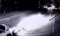 Сотрудник министерства здравоохранения протащил под автомобилем сбитого им мужчину в Таиланде - видео 0