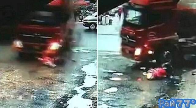 Две китайские школьницы чудом выжили, побывав под колёсами неуправляемого грузовика (Видео)