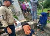 Коллективное селфи школьниц, на фоне проезжающего поезда закончилось трагедией в Индонезии. (Видео) 1