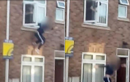 Неудачное бегство наркоторговца, выпрыгнувшего из окна квартиры, попало на видеокамеру в Британии