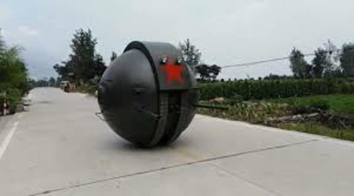 Китайские изобретатели воссоздали советский сферический танк - видео