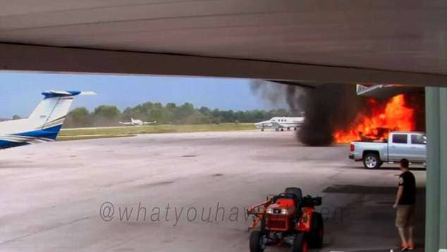 Момент крушения легкомоторного самолёта попал на видеокамеру в США