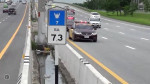 Водитель грузовика вылетел из кабины во время аварии в Тайланде (Видео) 5