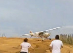 Легкомоторный самолёт развалился, врезавшись в забор в Бразилии
