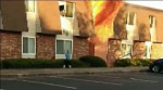 Мать спасла своего ребёнка, выбросив его из окна охваченного пожаром дома (Видео)