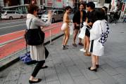 Японские энтузиасты в набедренных повязках приняли участие в субботнике. (Видео) 5