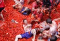 Крупномасштабная акция по уничтожению помидоров прошла в Испании (Видео) 3