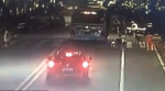 Момент взрыва автобуса попал на видеокамеру в Китае 2