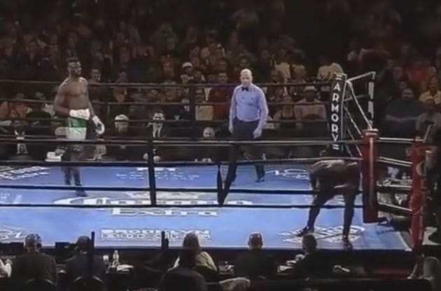 Самый короткий боксёрский поединок закончился без единого удара в США (Видео)
