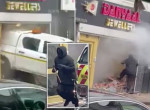 Налётчики с топорами ограбили ювелирный магазин и попали на видео в Британии