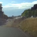 Драматический момент автокатастрофы попал на видеокамеру в Британии. (Видео)