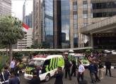 Десятки человек получили травмы, после обрушения балкона в здании фондовой биржи в Джакарте. (Видео) 1