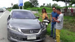 Водитель грузовика вылетел из кабины во время аварии в Тайланде (Видео) 9