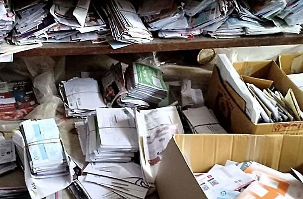 24000 недоставленных писем и посылок обнаружили дома у ленивого почтальона в Японии