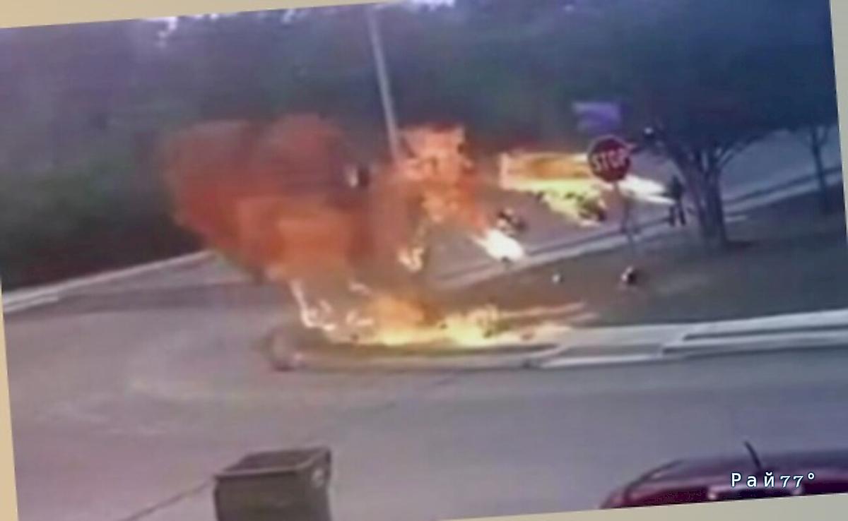 Мотоцикл взорвался, превратившись в огненный шар и чуть не сбил школьников в Техасе