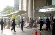 Десятки человек получили травмы, после обрушения балкона в здании фондовой биржи в Джакарте. (Видео) 5