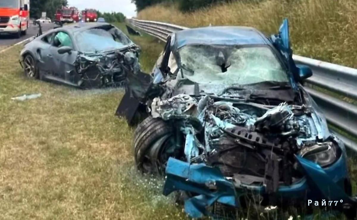 Автогонщики чудом не пострадали в чудовищной аварии в Германии Автогонщики чудом не пострадали в чудовищной аварии в Германии