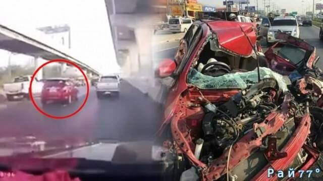 Неизвестный авто владелец стал свидетелем чудовищной автокатастрофы, произошедшей 26 марта на скоростном шоссе в городе Нонтхабури, в районе Банг Буа Тхонг.