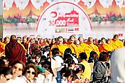 30000 монахов приняли участие в крупномасштабной акции «попрошайничества» в Мьянме 6