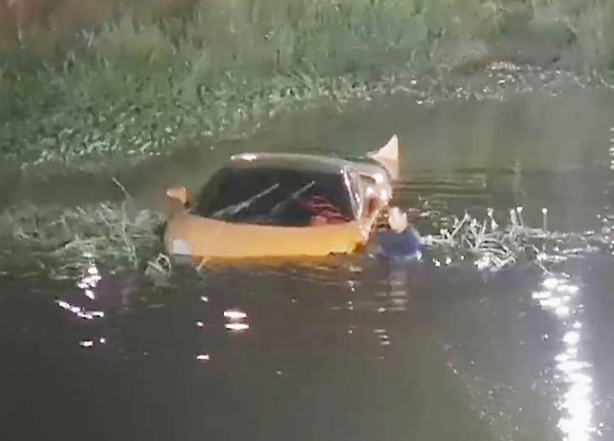 Лихач утопил крутую Lamborghini в тайском канале