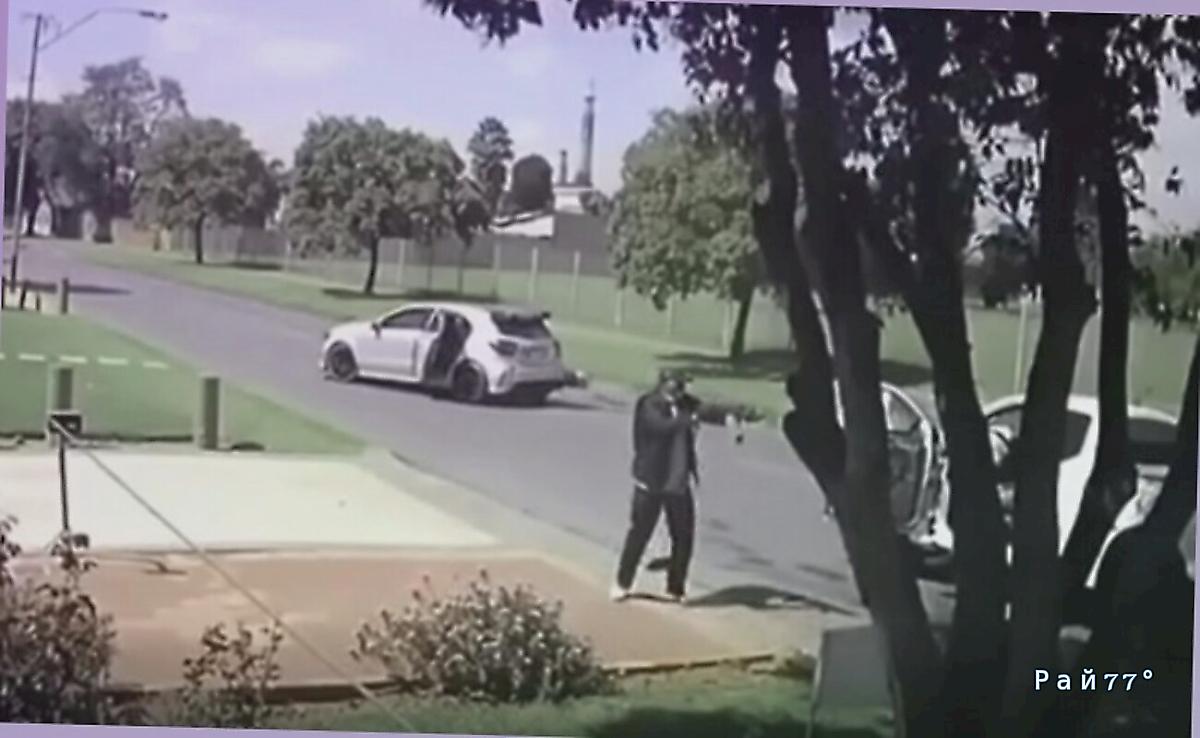 Вооружённое ограбление инкассаторских машин попало на видео в ЮАР