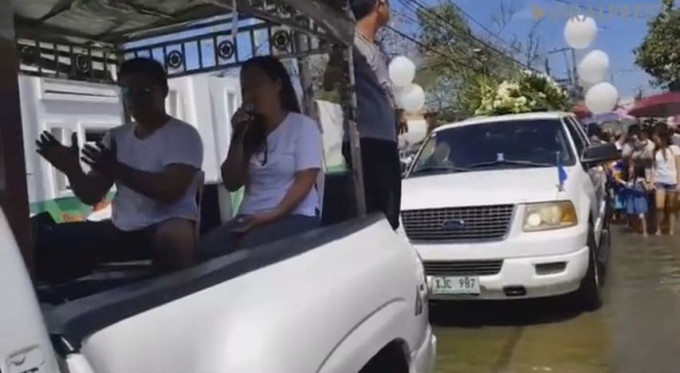 Фирма, организовывающая счастливые похороны, пользуется популярностью на Филиппинах (Видео)