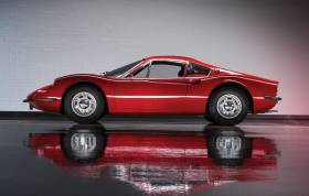 Американский коллекционер выставит на аукционе Monterey RM Sotheby's целый «флот» из 13 Ferrari 6