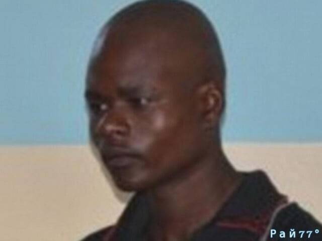 Кевин Сэмии (Kevin Simiyi), 18-летний житель кенийского города Бунгома имел неосторожность уталить свою сексуальную потребность с курицей.