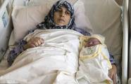 Сирийские мать и дочь одновременно родили мальчиков в турецкой больнице. (Видео) 4